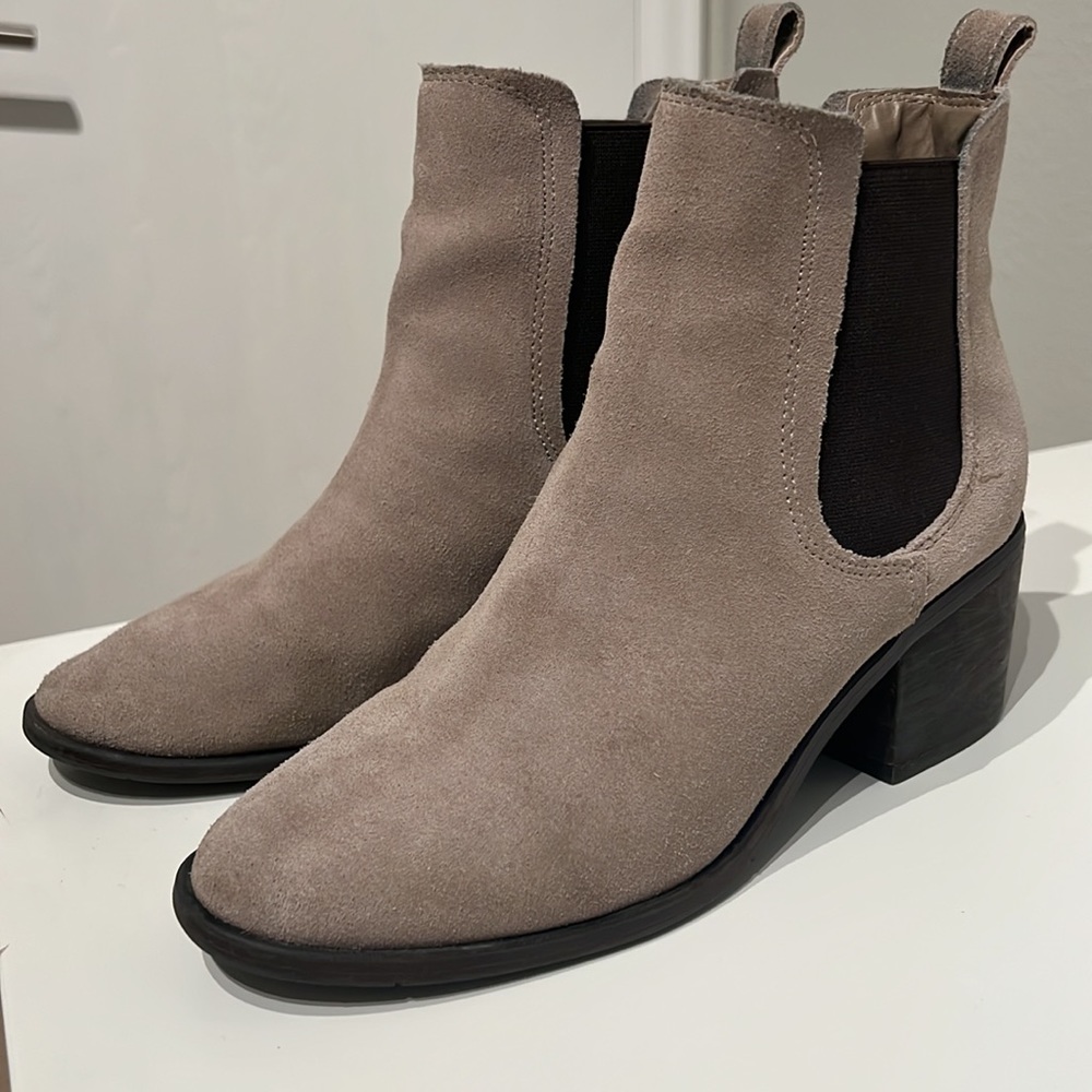 Madden Girl Camilla Tan Suede Chelsea Boots